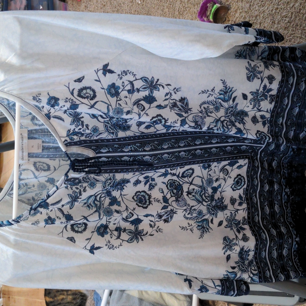 Women's shirt